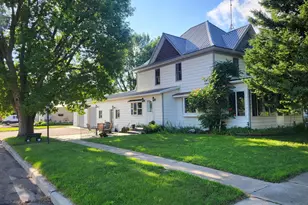 500 Bowman St, Stewart, MN 55385 - Photo 1