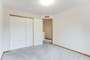 5040 Holly Ln N, Plymouth, MN 55446 - Photo 18