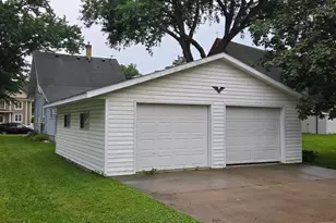 215 W Jessie St, Rushford, MN 55971 - Photo 4