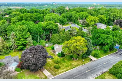 987 Chippewa Avenue, Mendota Heights, MN 55118 - Photo 1