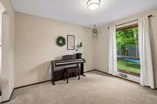 7840 W 100th St, Bloomington, MN 55438 - Photo 18