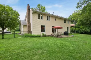 7840 W 100th St, Bloomington, MN 55438 - Photo 42