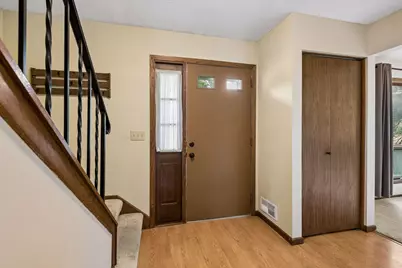 7840 W 100th Street, Bloomington, MN 55438 - Photo 10
