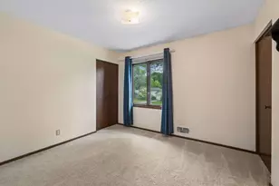 7840 W 100th St, Bloomington, MN 55438 - Photo 32