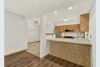 1919 Deerhaven Lane NE #12, Rochester, MN 55906 - Photo 8