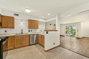 1919 Deerhaven Ln NE, Rochester, MN 55906 - Photo 10
