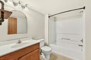 1919 Deerhaven Ln NE, Rochester, MN 55906 - Photo 16
