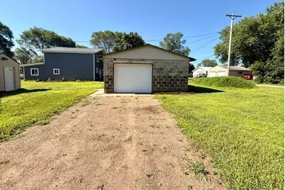 715 5th Street NE, Little Falls, MN 56345 - Photo 6