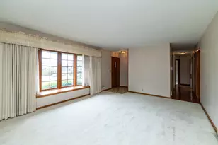 2309 W 95th St, Bloomington, MN 55431 - Photo 4