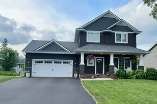 2292 St Andrews Dr, Altoona, WI 54720 - Photo 2