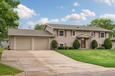 10424 Zion Street NW, Coon Rapids, MN 55433 - Photo 2