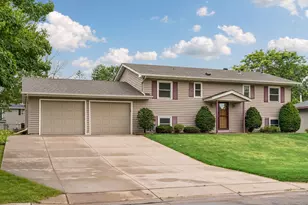 10424 Zion St NW, Coon Rapids, MN 55433 - Photo 2