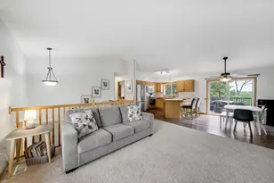 1512 Pond View Ct, Cologne, MN 55322 - Photo 4