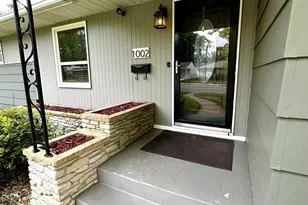 1002 Poplar Ave, Marshall, MN 56258 - Photo 4