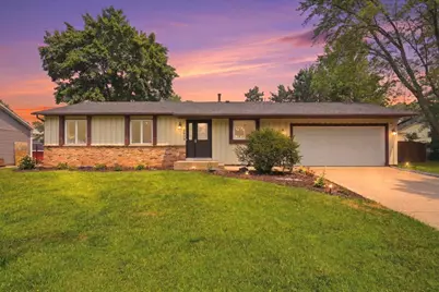 2602 Hawthorne Lane, Stillwater, MN 55082 - Photo 1