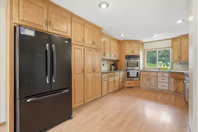 2602 Hawthorne Lane, Stillwater, MN 55082 - Photo 8