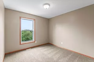 868 Ledgestone Dr, Mahtomedi, MN 55115 - Photo 32