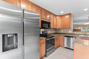 868 Ledgestone Dr, Mahtomedi, MN 55115 - Photo 12