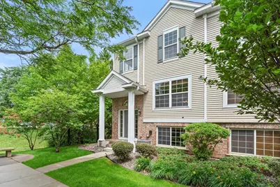 868 Ledgestone Drive, Mahtomedi, MN 55115 - Photo 2