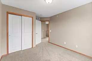 868 Ledgestone Dr, Mahtomedi, MN 55115 - Photo 30