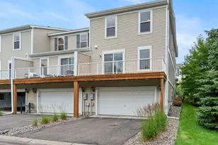 868 Ledgestone Dr, Mahtomedi, MN 55115 - Photo 2