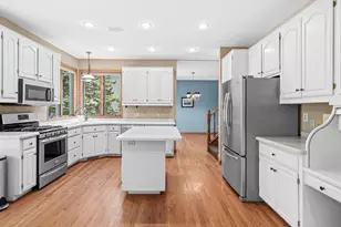 8441 W Lake Dr, Chanhassen, MN 55317 - Photo 4