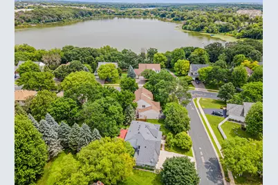 8441 W Lake Drive, Chanhassen, MN 55317 - Photo 28