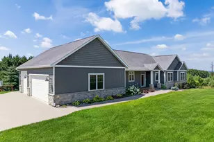 5490 Collegeview Rd E, Rochester, MN 55904 - Photo 10