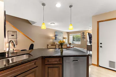 8598 Quarry Ridge Lane #H, Woodbury, MN 55125 - Photo 6