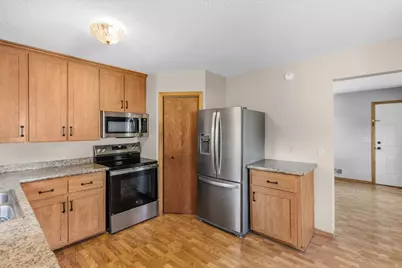 736 Lasso Lane, Eagan, MN 55123 - Photo 12