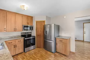736 Lasso Ln, Eagan, MN 55123 - Photo 12
