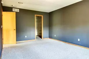 9410 Marshall Rd, Eden Prairie, MN 55347 - Photo 14