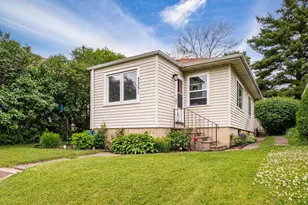 3331 Vernon St, Duluth, MN 55806 - Photo 2