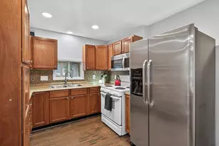 568 Western Ave N, Saint Paul, MN 55103 - Photo 14
