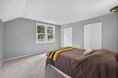 568 Western Avenue N, Saint Paul, MN 55103 - Photo 18