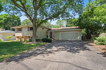 436 Rice Creek Boulevard NE, Fridley, MN 55432 - Photo 2