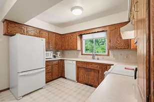 436 Rice Creek Blvd NE, Fridley, MN 55432 - Photo 10