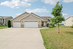 1108 Mulberry Ave NE, Montgomery, MN 56069 - Photo 1