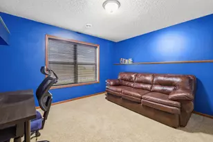2061 Winterberry Ln, Shakopee, MN 55379 - Photo 44
