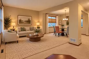 2061 Winterberry Ln, Shakopee, MN 55379 - Photo 2