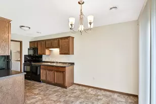 517 Faith Ln, Saint Joseph, MN 56374 - Photo 6