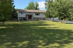 34063 310th St, Roseau, MN 56751 - Photo 2
