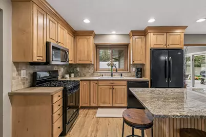 900 Nina Court, Mendota Heights, MN 55118 - Photo 20
