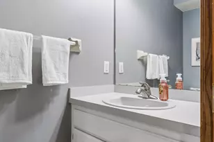 900 Nina Ct, Mendota Heights, MN 55118 - Photo 30