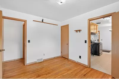 6801 Orchard Avenue N, Brooklyn Center, MN 55429 - Photo 20