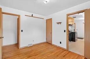 6801 Orchard Ave N, Brooklyn Center, MN 55429 - Photo 20