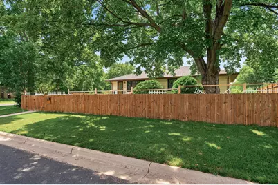 6801 Orchard Avenue N, Brooklyn Center, MN 55429 - Photo 4