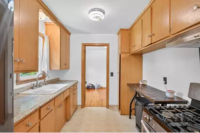 6801 Orchard Avenue N, Brooklyn Center, MN 55429 - Photo 10