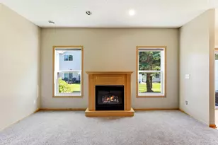 332 Orendorff Way NE, Columbia Heights, MN 55421 - Photo 10