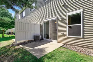 332 Orendorff Way NE, Columbia Heights, MN 55421 - Photo 36